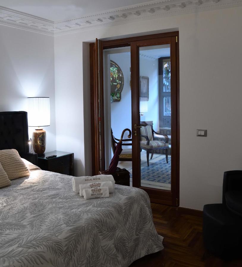 Regal House Roma Capucci 6 Hotel Exterior foto